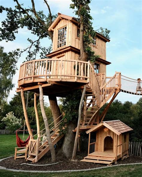 Wie Man Ein Baumhaus Baut, Um Einen Kindheitstraum Zu Schaffen